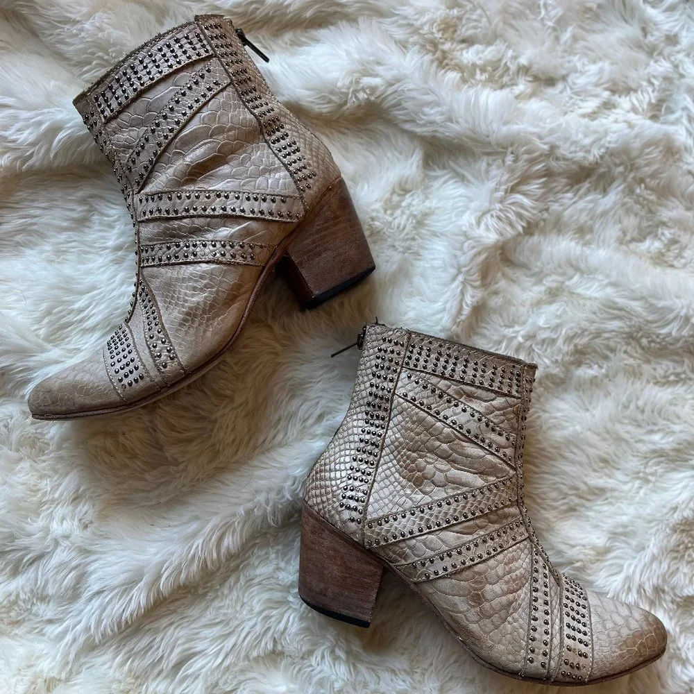 Freebird Nelle Leather Studded Ankle Boots - Picture 3 of 5